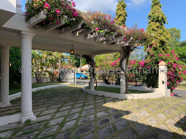 Stunning House _ Hermosa Casa en Chame